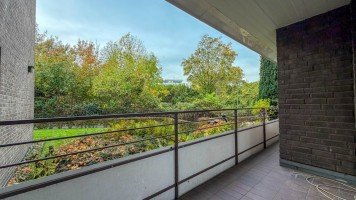 Hauptbild Oberkassel in ruhiger Lage - 3 Zimmerwohnung mit 2 Balkonen zu kaufen!